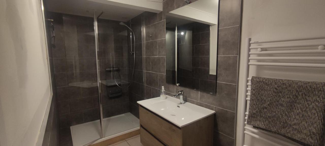 Rives De Bourges Apartment Burzet Exterior photo