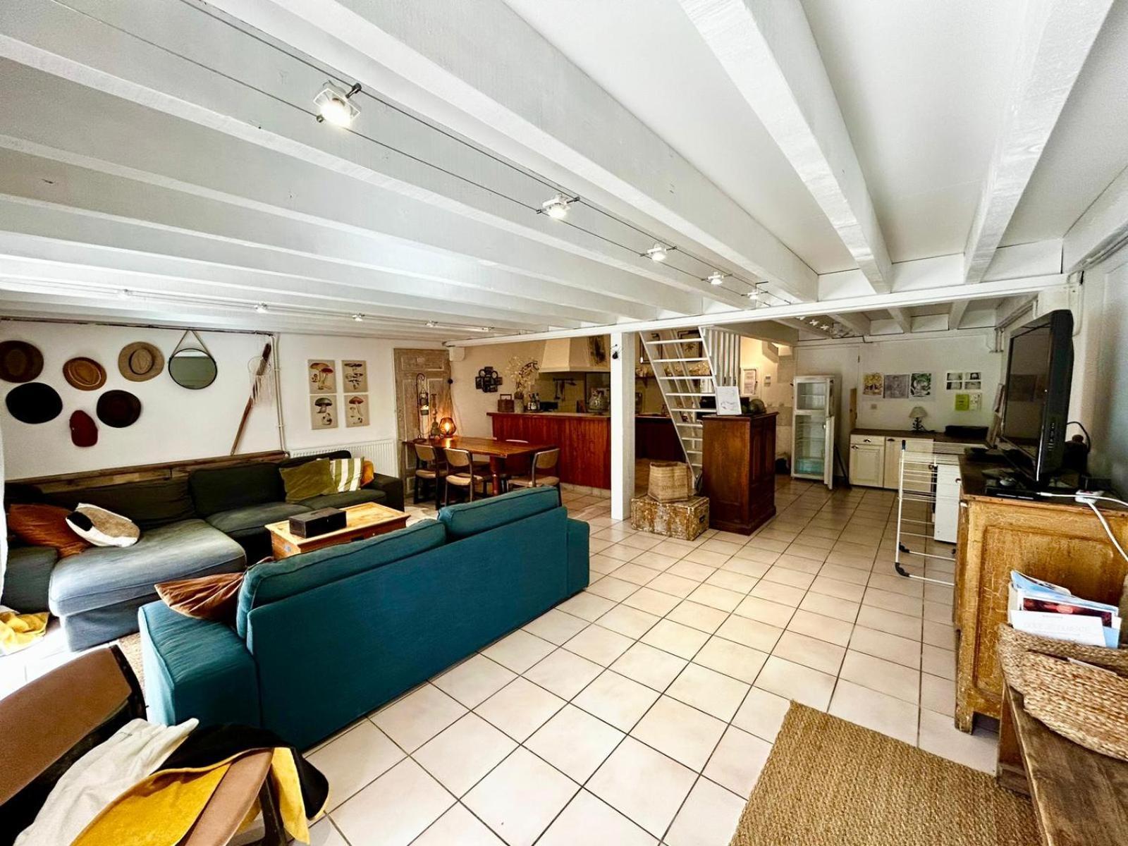 Rives De Bourges Apartment Burzet Exterior photo